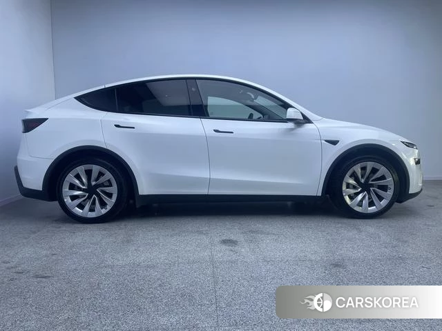 Tesla Model Y id 3920735 из Китая 12