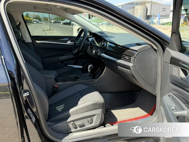 Volkswagen Passat id 4278882 из Китая 12