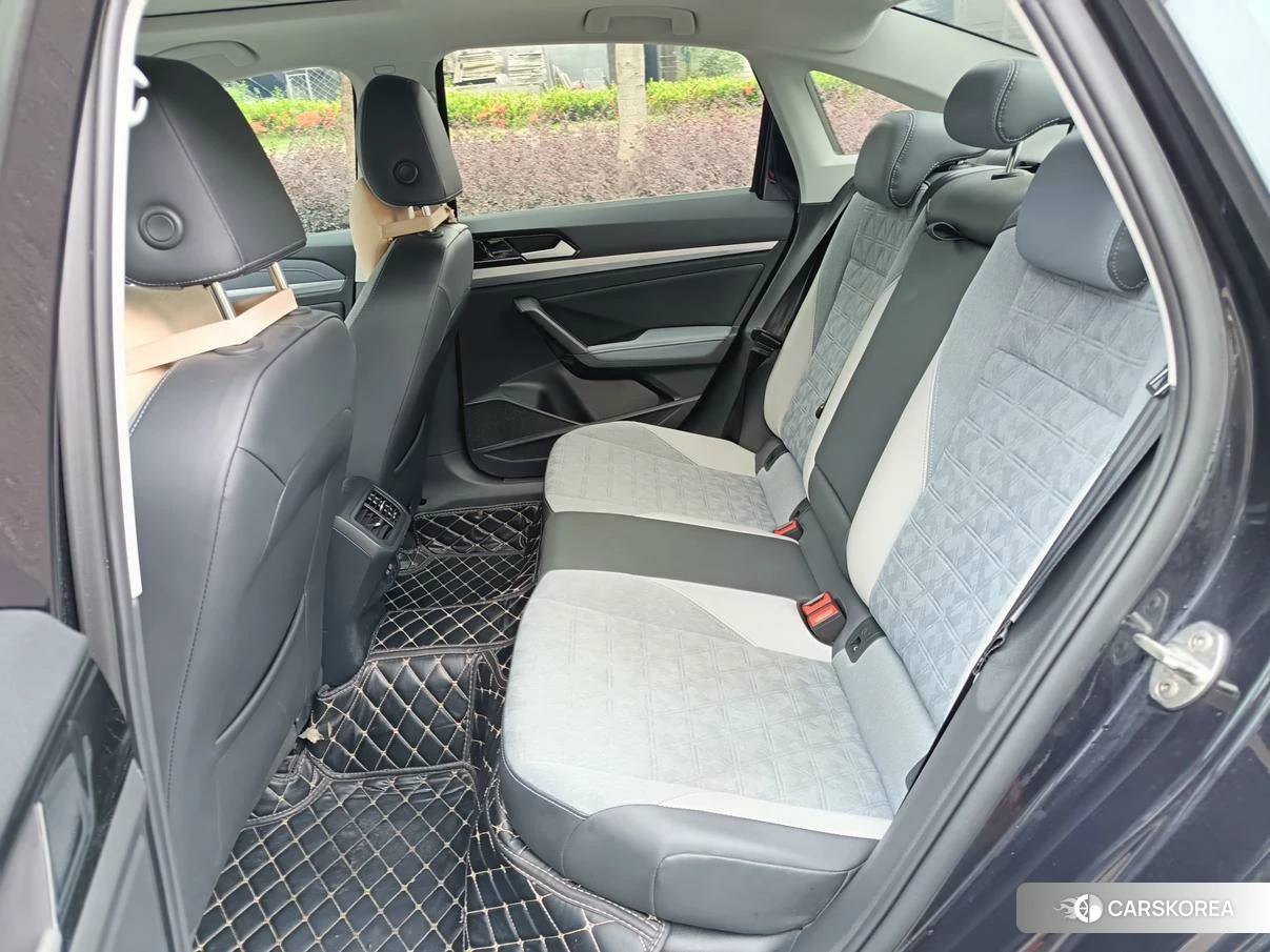 Volkswagen Lavida 2022 Черный из Китая, фото 2