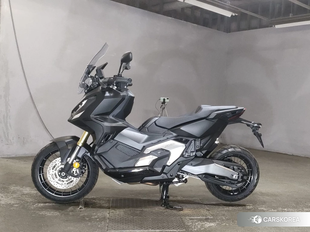 Проданный Honda X-ADV 750 2023 из Японии, фото 2