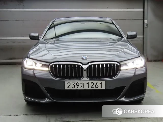 BMW 5 Series (G30) id 3533884 из Кореи 11