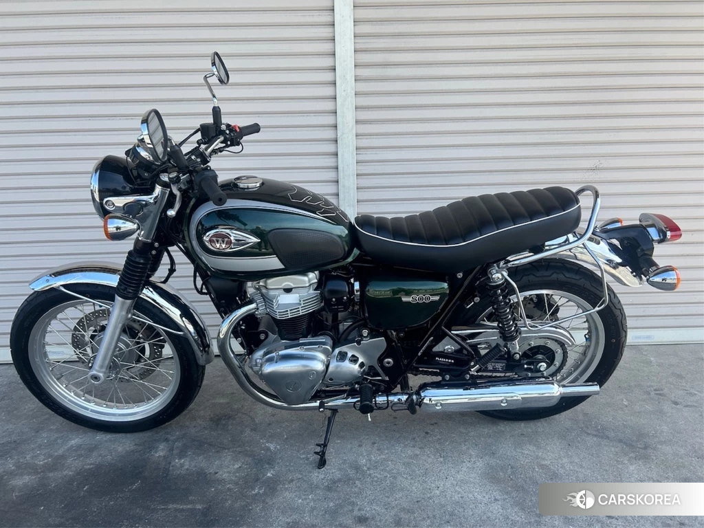 Проданный Kawasaki W800 2021 из Японии