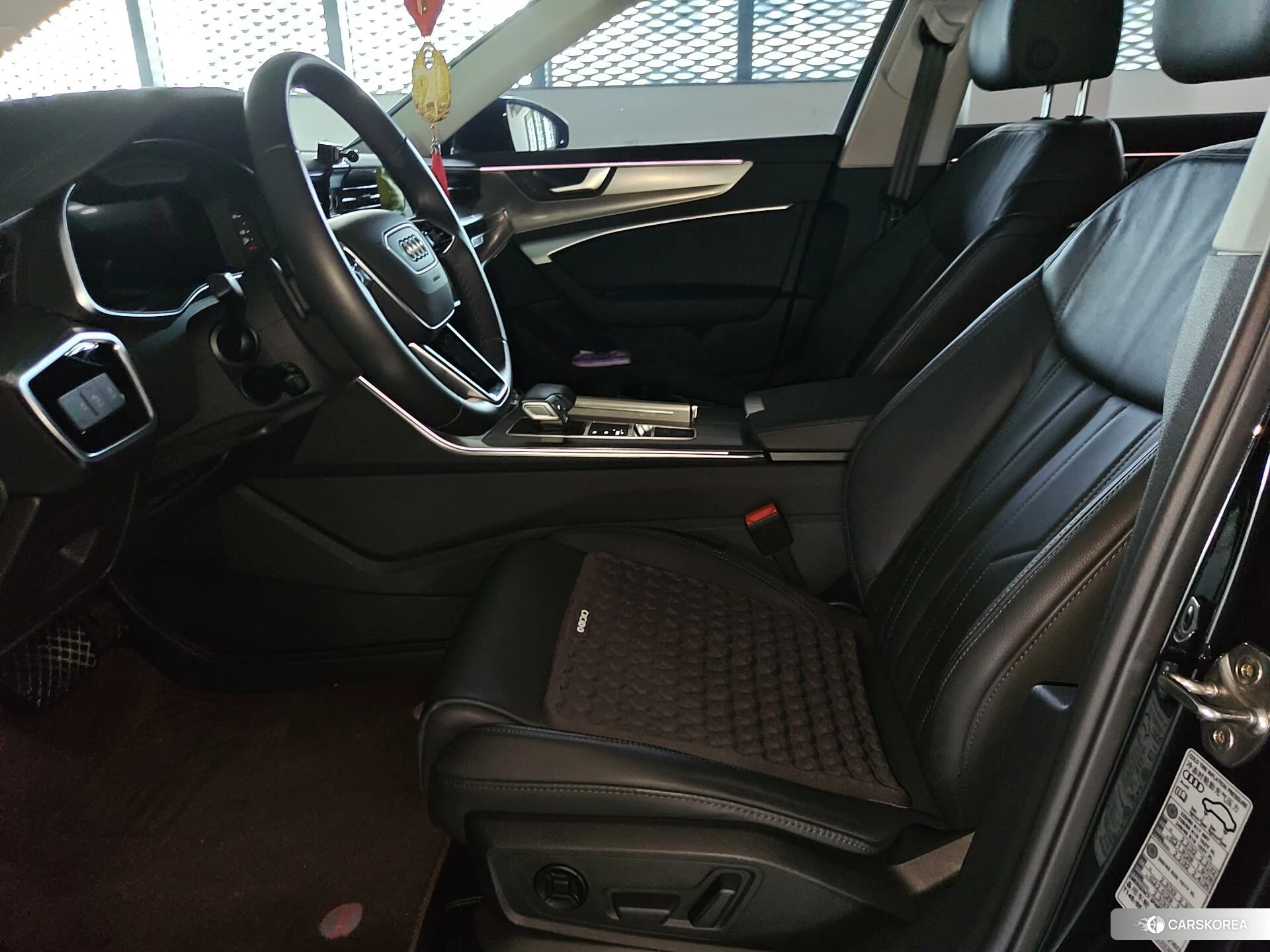 Audi A6L id 4453169 из Китая 12
