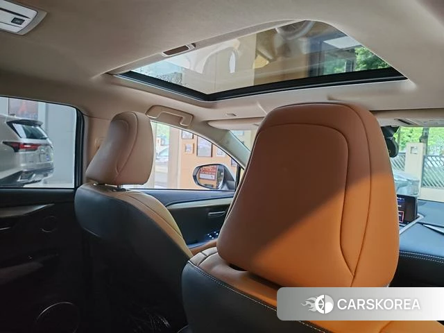 Lexus NX id 4262354 из Китая 12