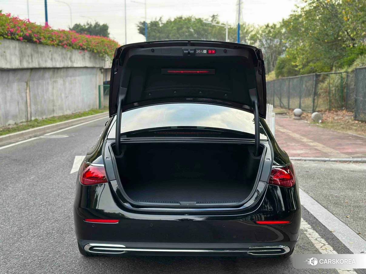 Mercedes-Benz E-Class id 4498831 из Китая 12