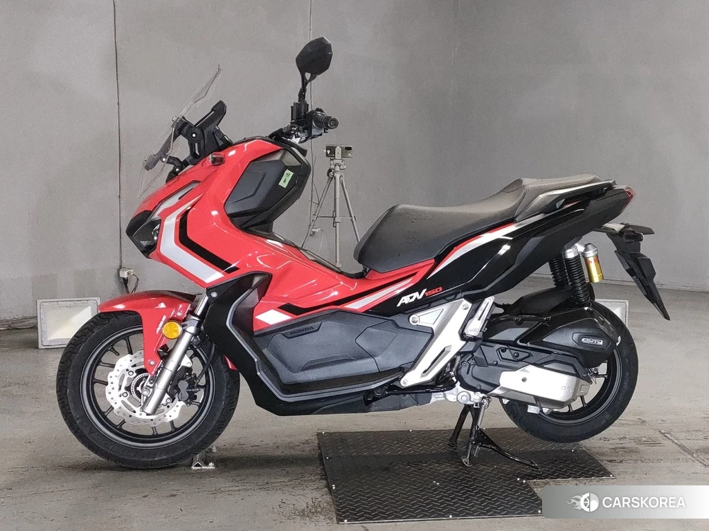 Проданный Honda ADV150 2019 из Японии