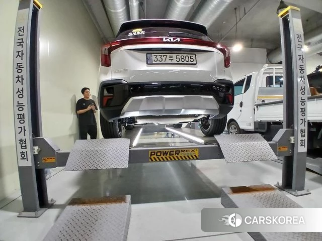 Kia The New Seltos 2023 Белый из Кореи, фото 2
