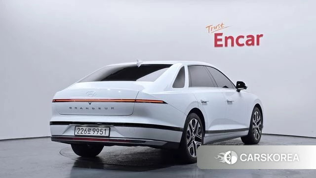 Hyundai Grandeur (GN7) id 3891852 из Кореи 12