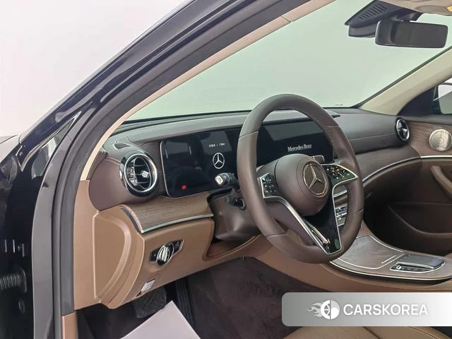 Mercedes-Benz E-class id 4333388 из Китая 8