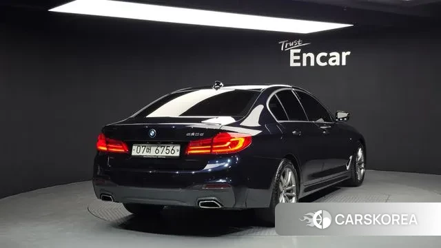 BMW 5 Series (G30) id 3728612 из Кореи 12