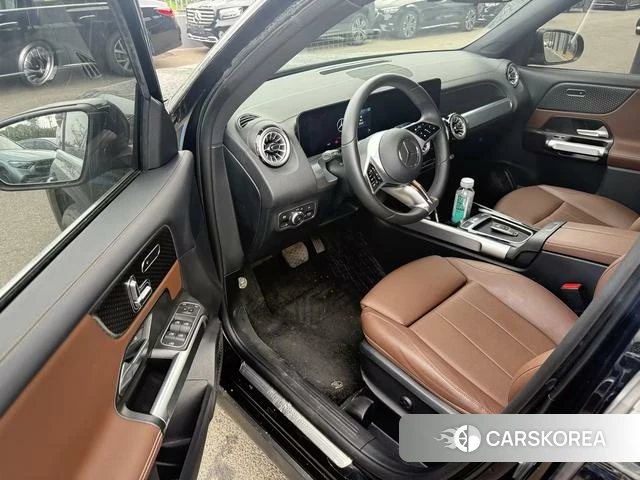 Mercedes-Benz GLB 2024 Черный из Китая, фото 2