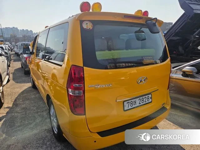 Hyundai The New Grand Starex id 3687222 из Кореи 10