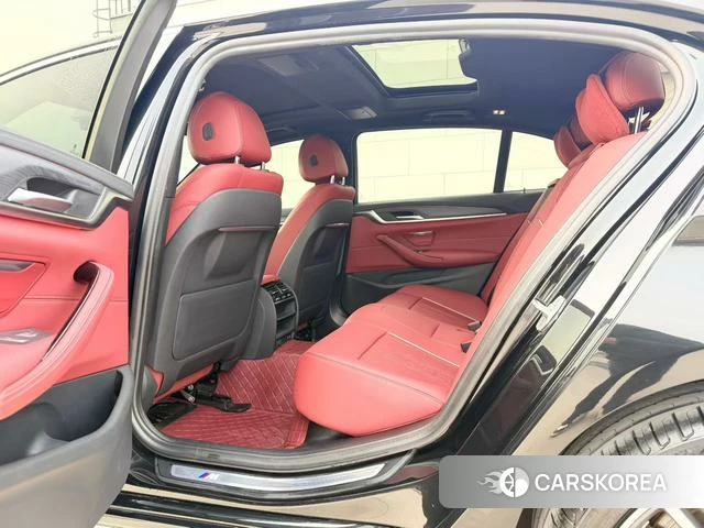 BMW 5 series 2021 Черный из Китая, фото 2