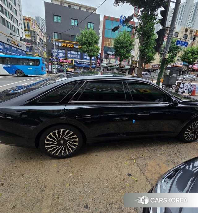 Hyundai Grandeur Hybrid (GN7) 2023 Черный из Кореи, фото 3