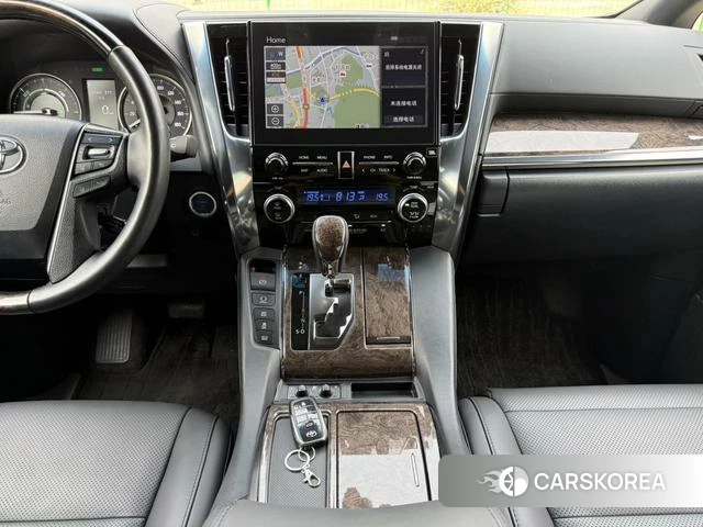 Toyota Elfa 2023 Белый из Китая, фото 4