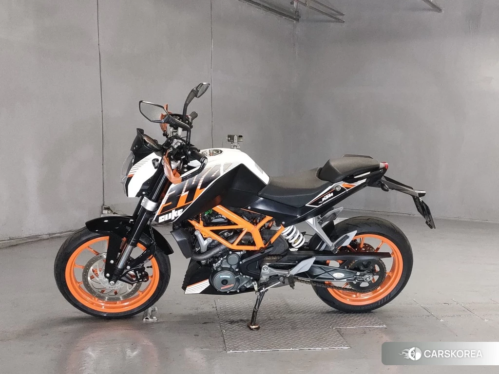 Проданный KTM 390 DUKE 2016 из Японии, фото 2
