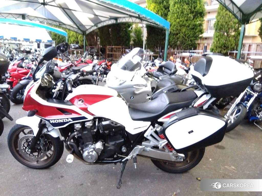 Проданный Honda CB1300SF BOLDOR ABS 2014 из Японии
