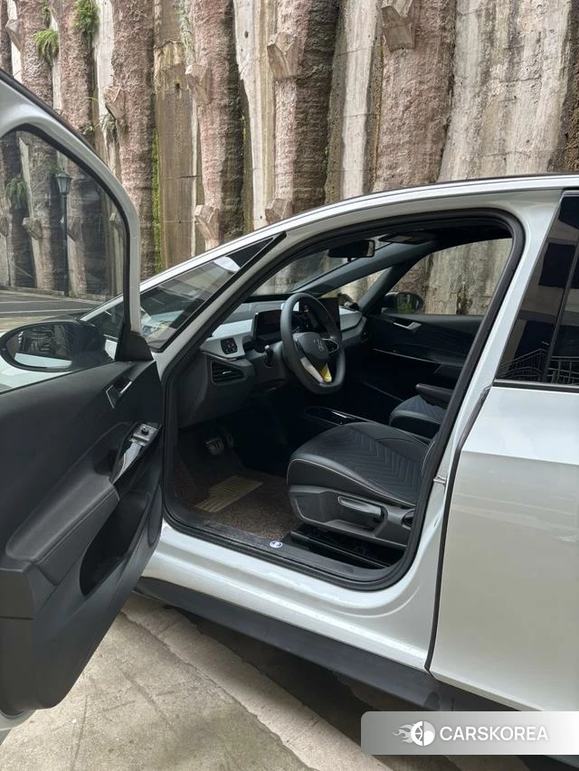 Volkswagen ID.3 2024 Белый из Китая, фото 2