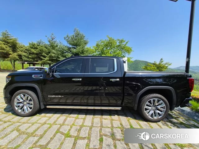 GMC Sierra 2024 Черный из Кореи, фото 6