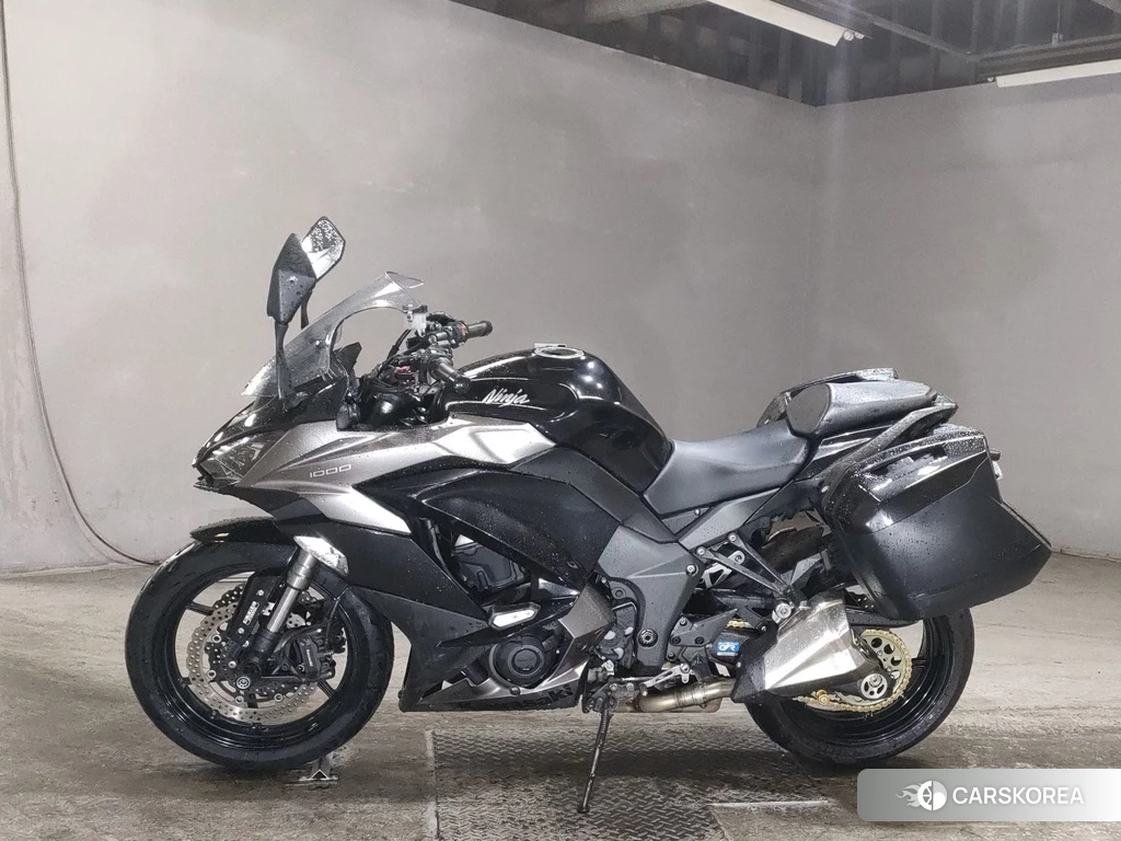 Проданный Kawasaki NINJA 1000 2017 из Японии
