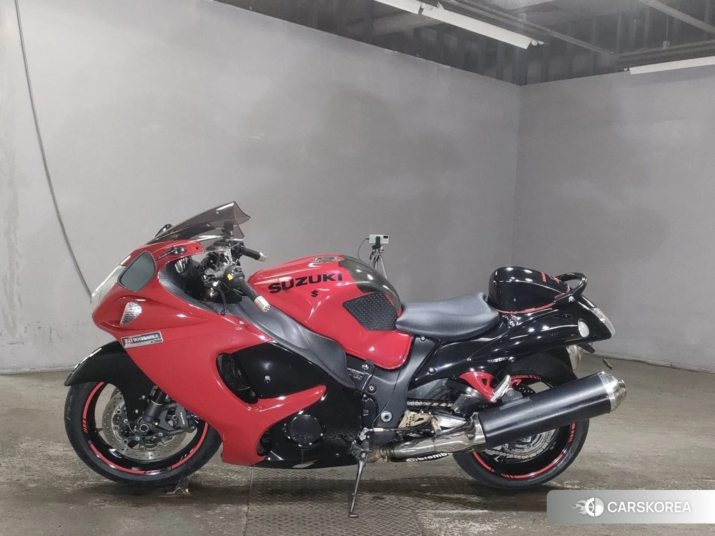 Проданный Suzuki GSX1300R HAYABUSA 2011 из Японии