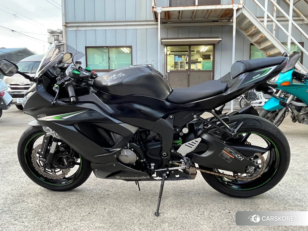 Проданный Kawasaki NINJA ZX-6R 2016 из Японии, фото 2