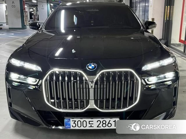 BMW 7 Series (G70) id 3933603 из Кореи 9