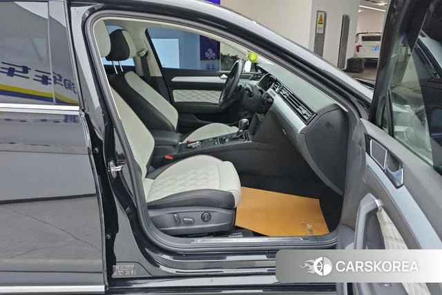 Volkswagen Magotan id 4276334 из Китая 9