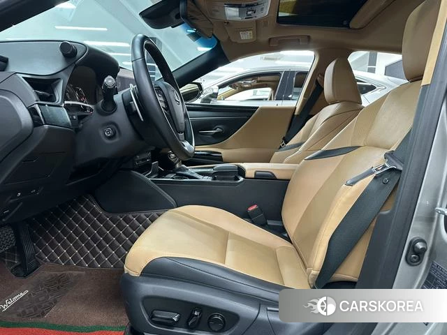 Lexus ES id 4342103 из Китая 12