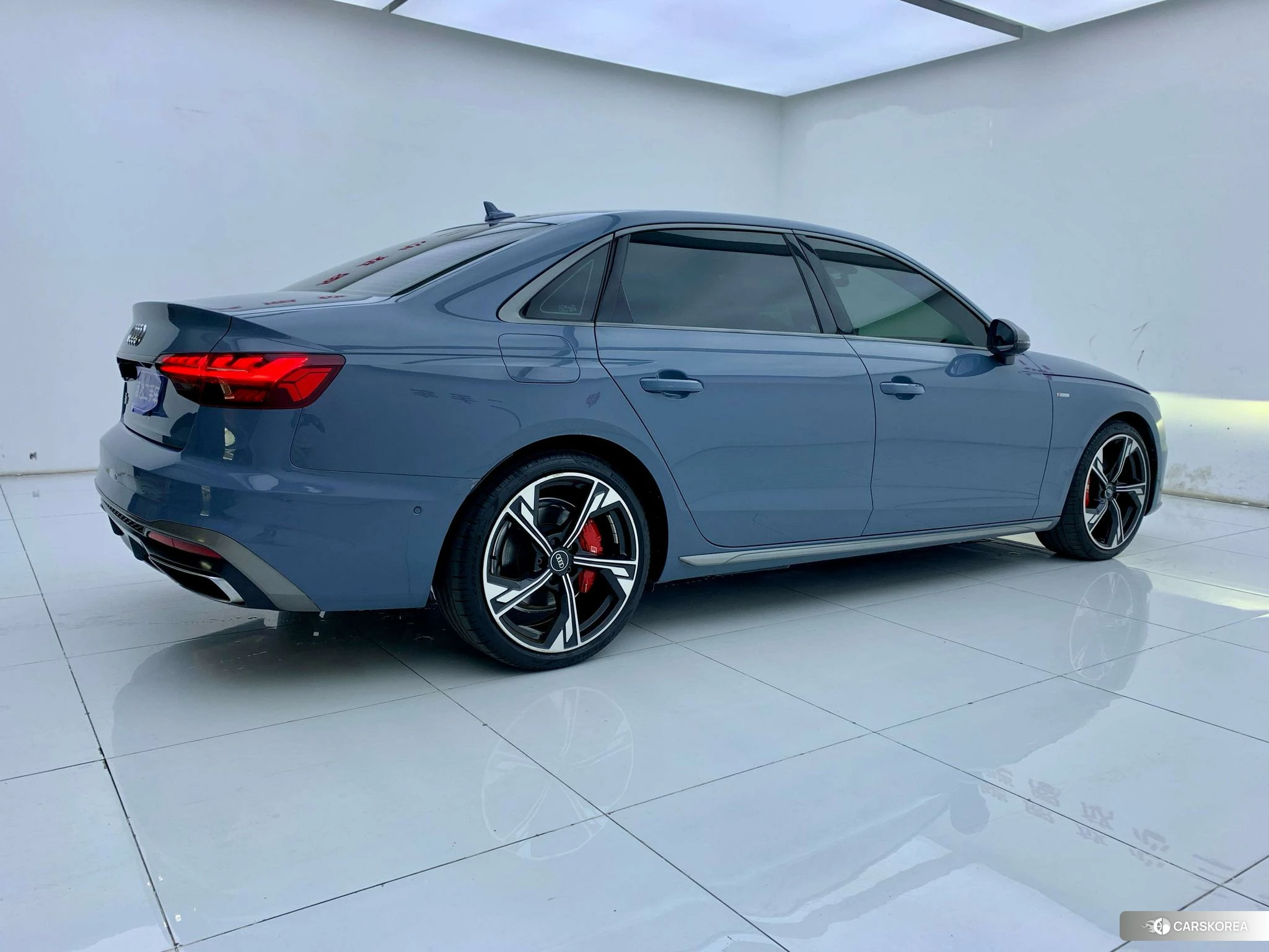 Audi A4L id 4413334 из Китая 12