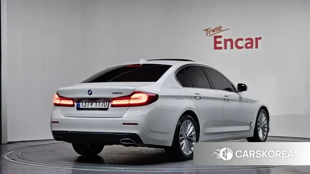 BMW 5 Series (G30) id 3659765 из Кореи 12