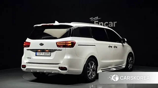 Kia The New Carnival id 2966343 из Кореи 12