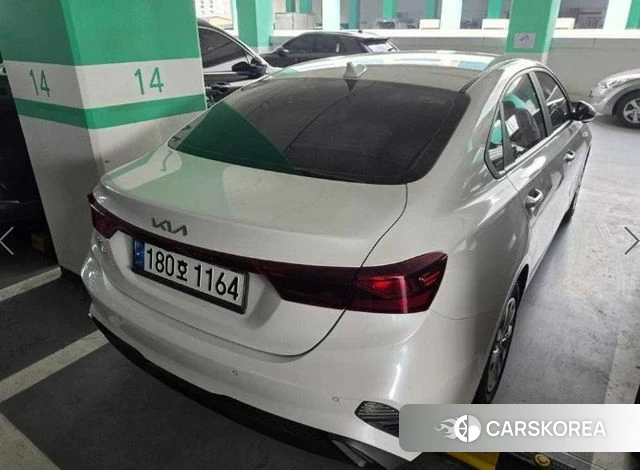 Kia The New K3 2nd generation 2021 Белый из Кореи, фото 4