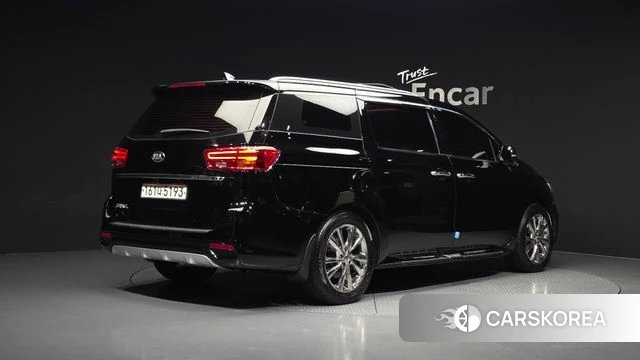 Kia The New Carnival id 4652170 из Кореи 12