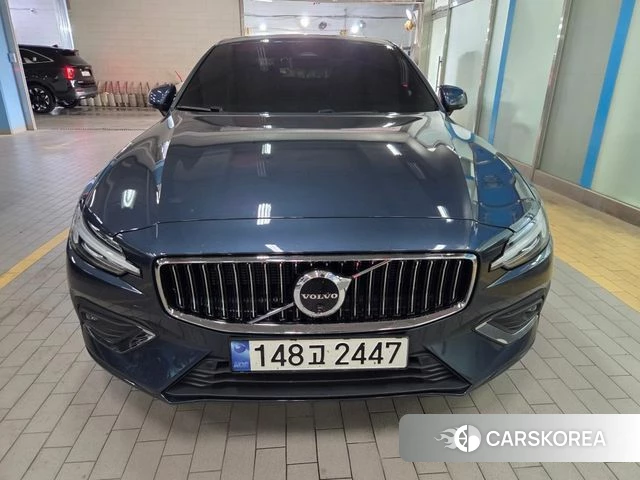 Volvo S60 3rd generation 2023 Синий из Кореи, фото 2