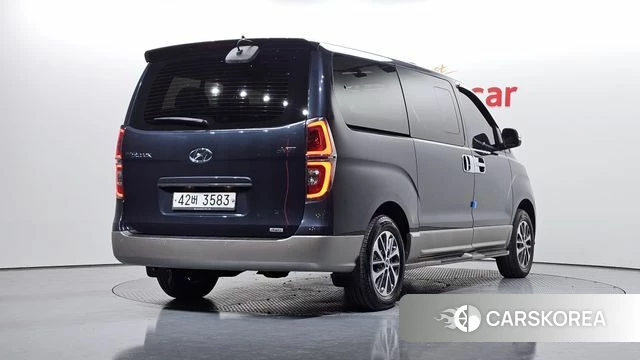 Hyundai The New Grand Starex id 4188472 из Кореи 12