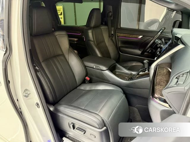 Toyota Elfa id 4257480 из Китая 7