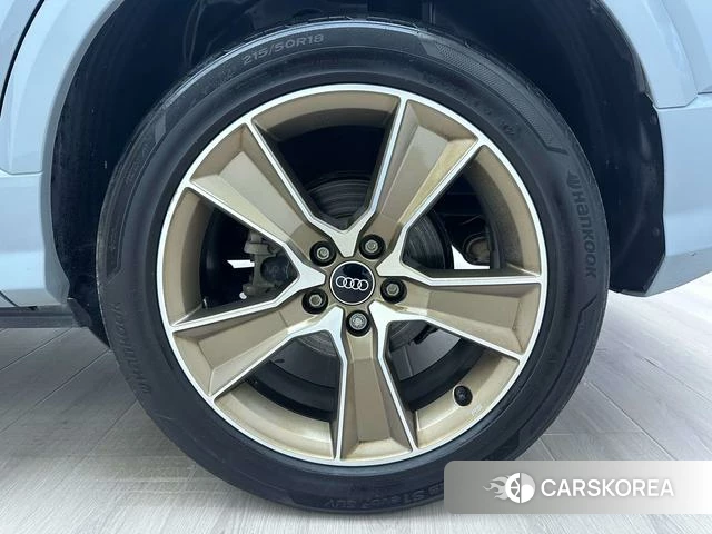 Audi Q2L id 4276349 из Китая 12