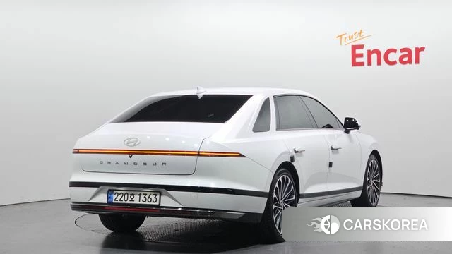 Hyundai Grandeur (GN7) id 4243768 из Кореи 12