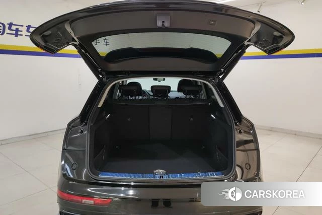 Audi Q5L id 4205683 из Китая 9
