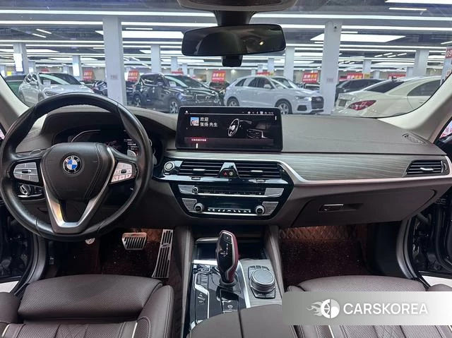 BMW 5 series 2021 Черный из Китая, фото 6
