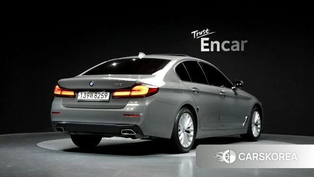 BMW 5 Series (G30) id 4446228 из Кореи 12
