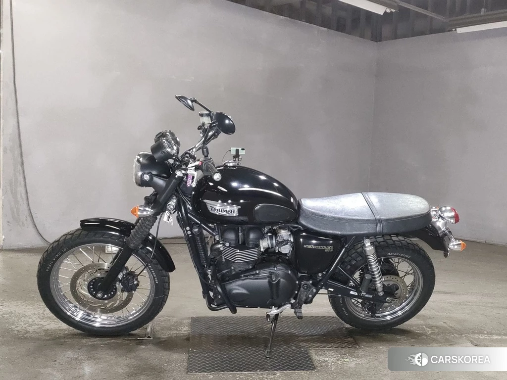 Проданный Triumph SCRAMBLER 2013 из Японии