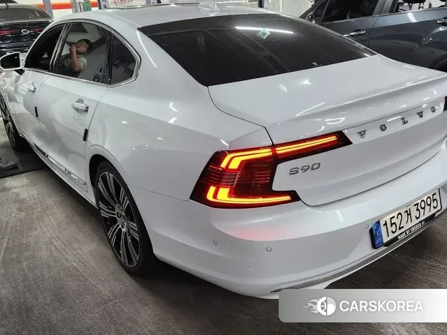 Volvo S90 2021 Белый из Кореи, фото 2