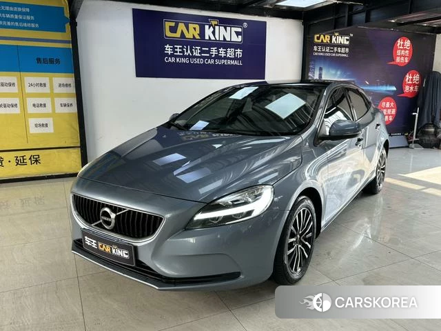 Volvo V40 2019 Синий из Китая, фото 3