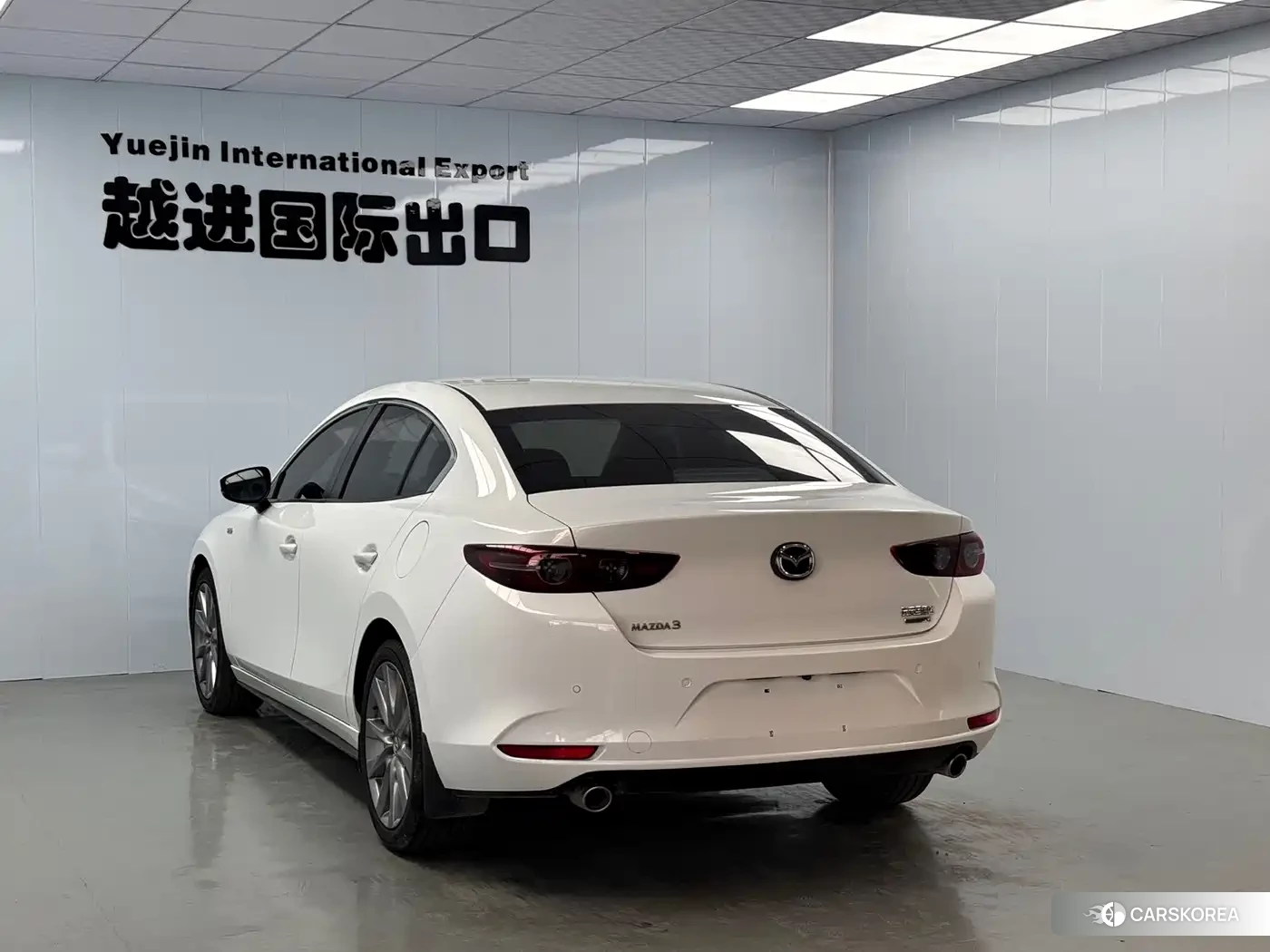 Mazda 3 2021 Белый из Китая, фото 2