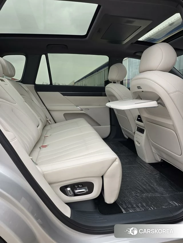 Dongfeng Yipai eπ008 2026 Серебристо-серый из Китая, фото 2