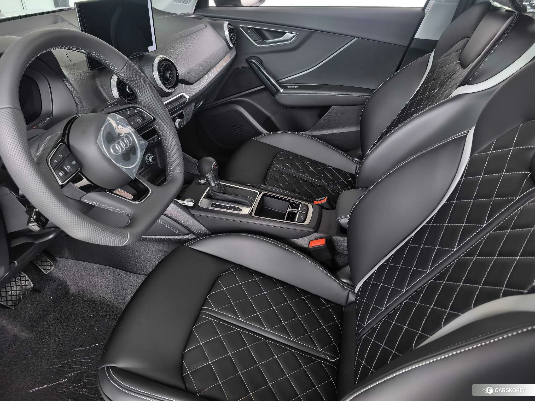 Audi Q2L 2025 Белый из Китая, фото 3