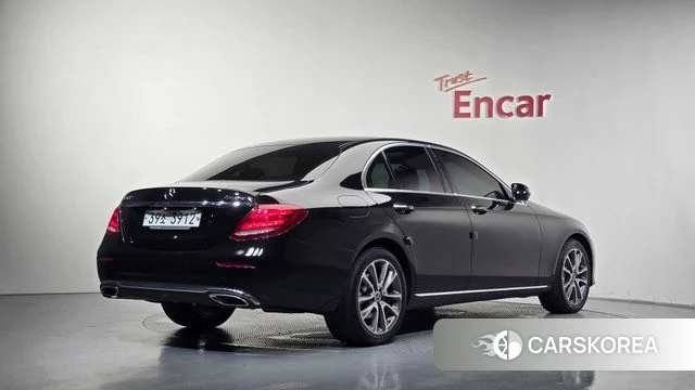 Mercedes-Benz E-Class W213 id 4658306 из Кореи 12