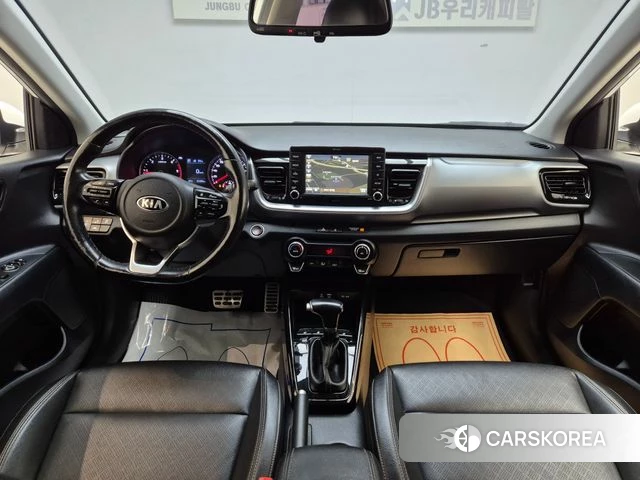 Kia Stonic 2018 Белый из Кореи, фото 2